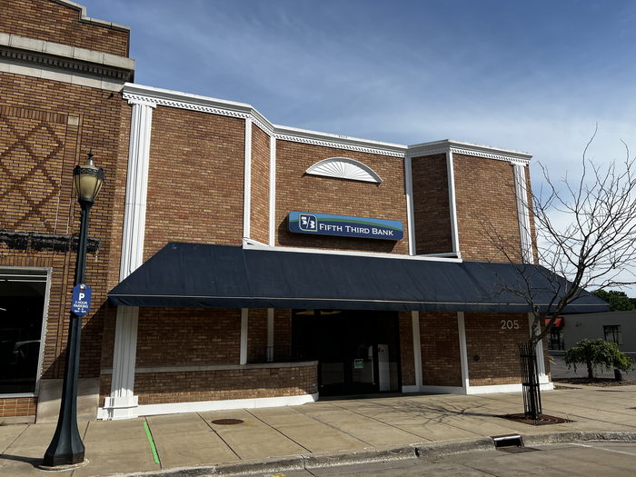 Chief Theatre - Now A Bank July 2 2022 (newer photo)